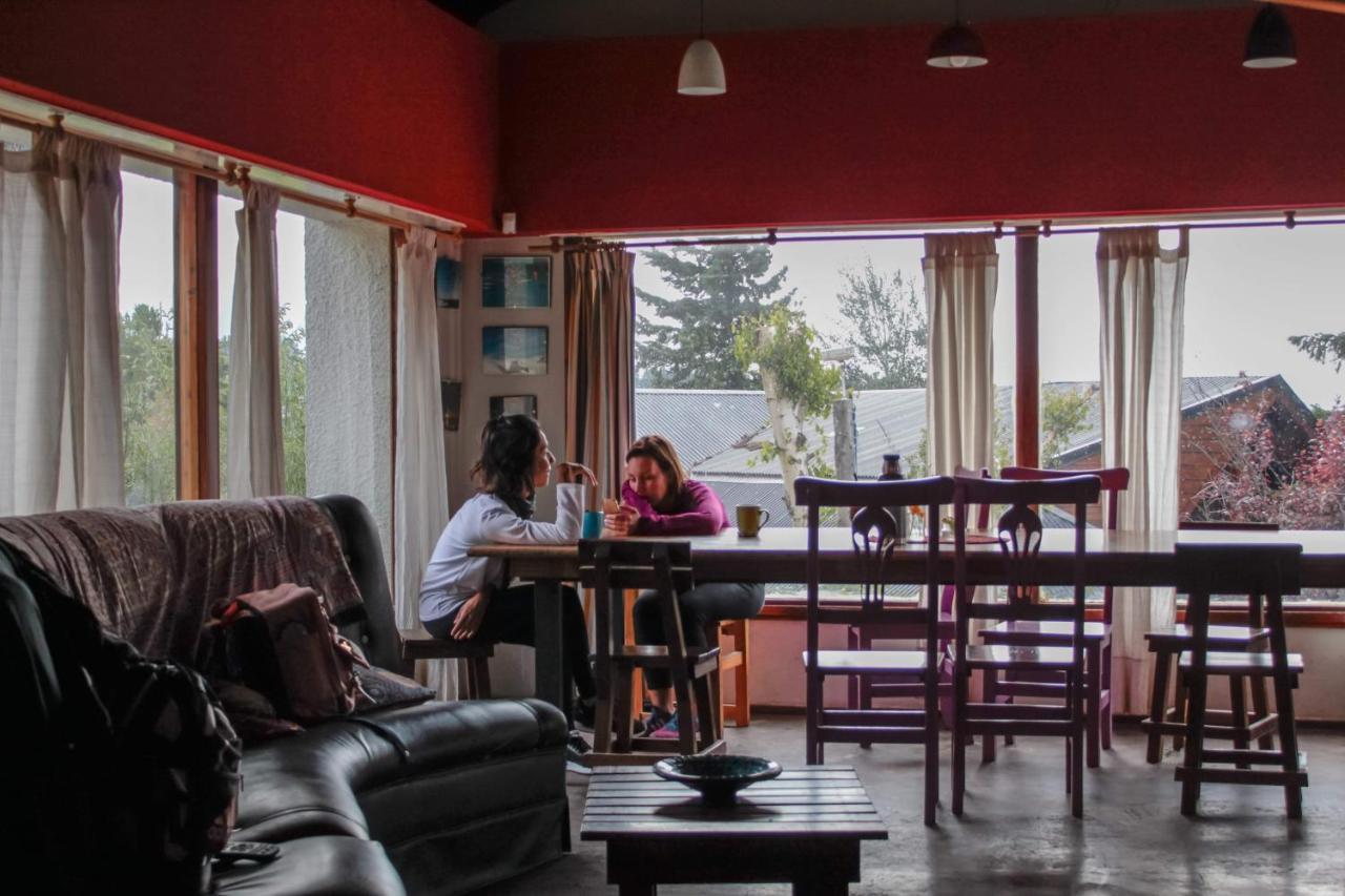 סן קרלוס דה ברילוצ'ה La Casona Hostel מראה חיצוני תמונה