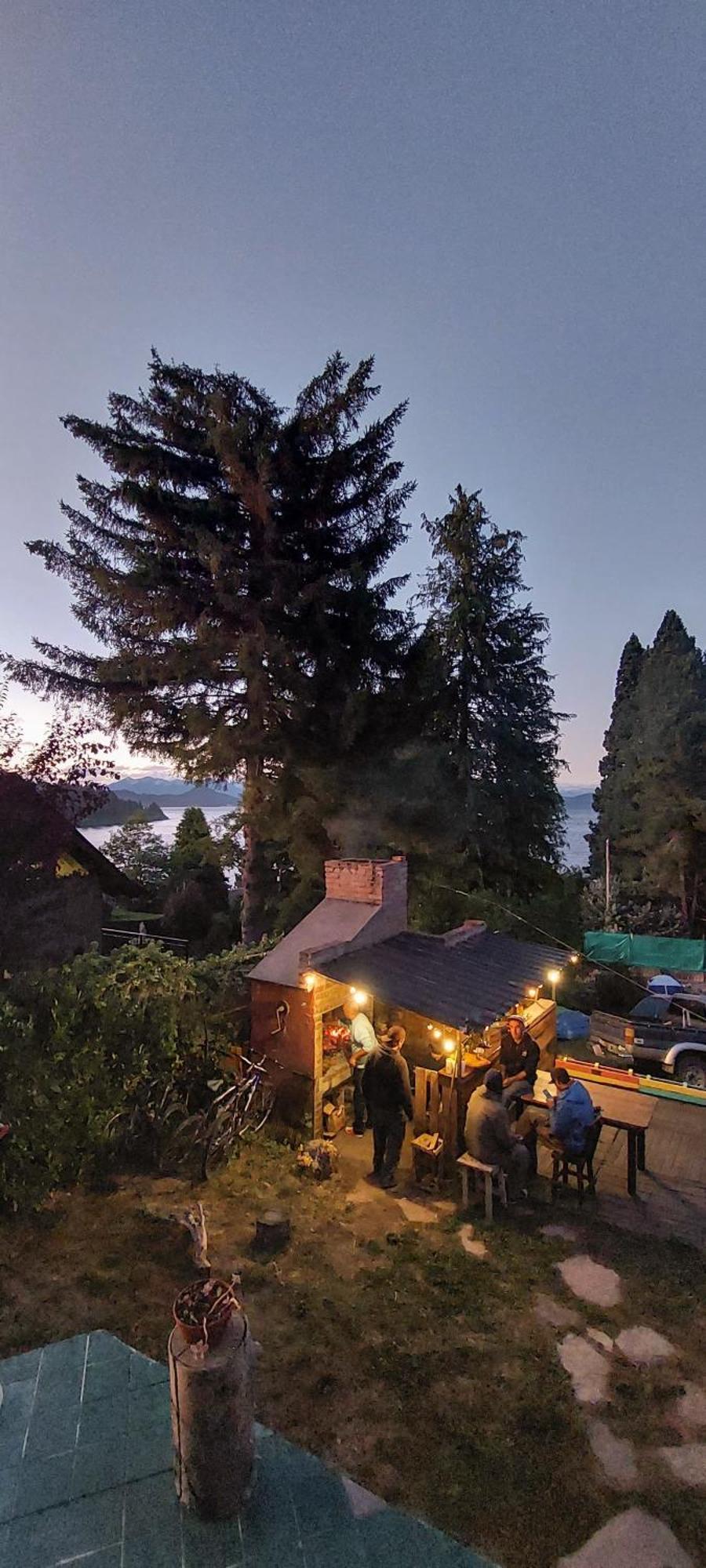 סן קרלוס דה ברילוצ'ה La Casona Hostel מראה חיצוני תמונה