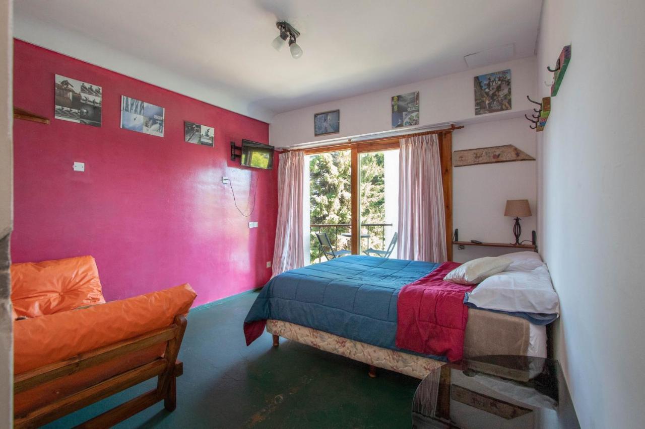סן קרלוס דה ברילוצ'ה La Casona Hostel מראה חיצוני תמונה
